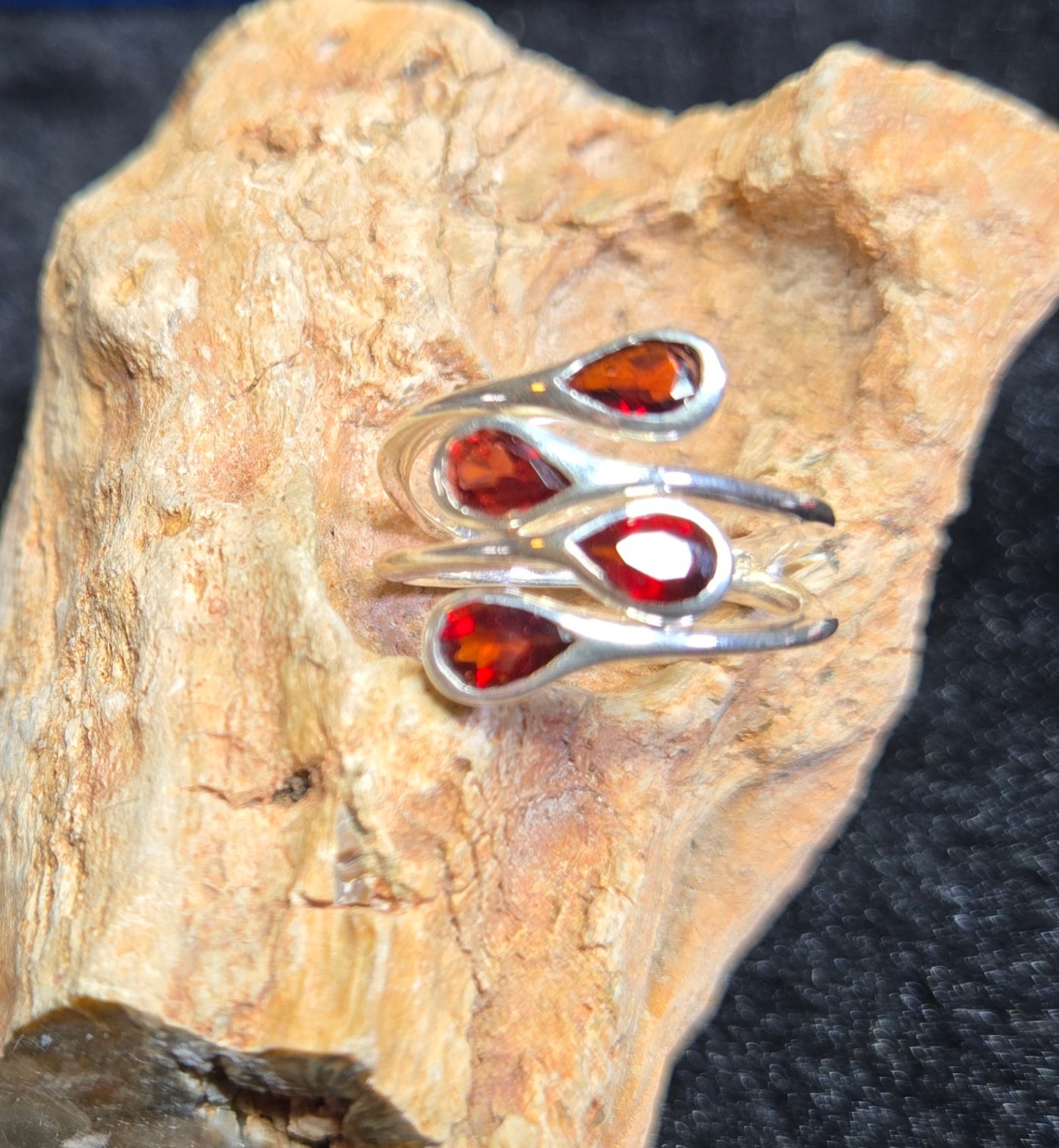 Garnet size 9