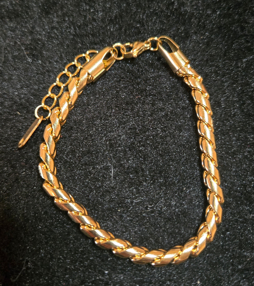 Gold Foxtail Bracelet