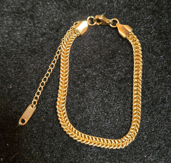Gold Serpent Weave